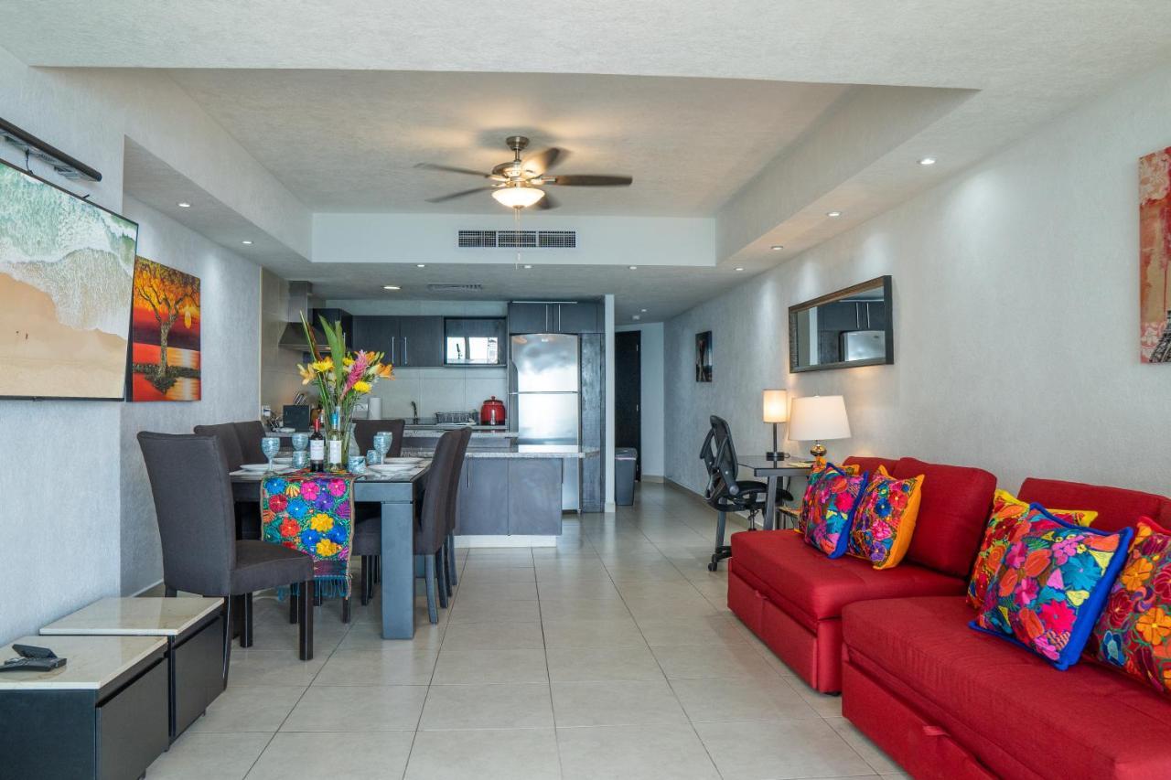Ocean Front Condo Sleeps 4 Adults-Grand Venetian T3000-1606 Puerto Vallarta Exterior foto