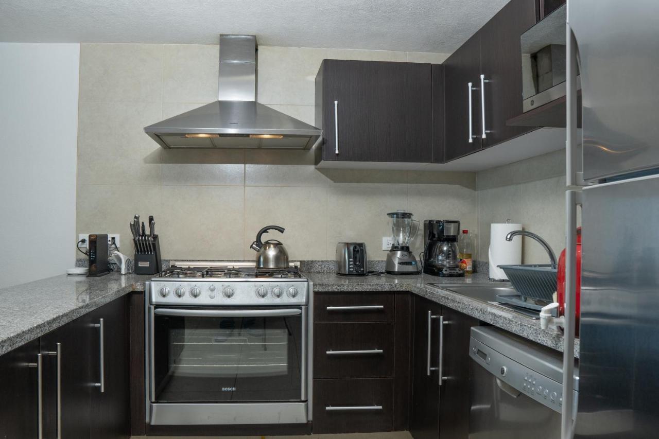 Ocean Front Condo Sleeps 4 Adults-Grand Venetian T3000-1606 Puerto Vallarta Exterior foto
