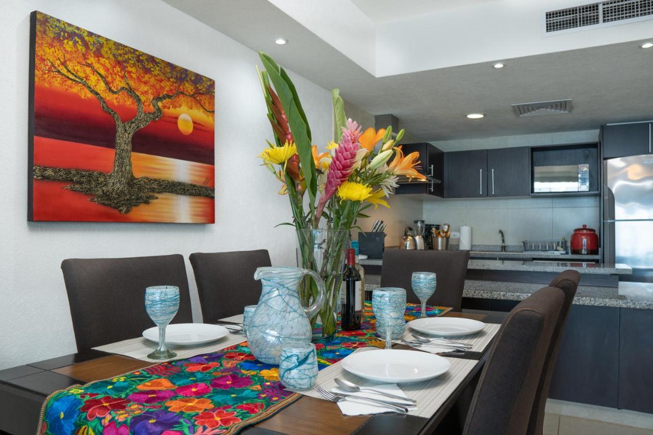 Ocean Front Condo Sleeps 4 Adults-Grand Venetian T3000-1606 Puerto Vallarta Exterior foto